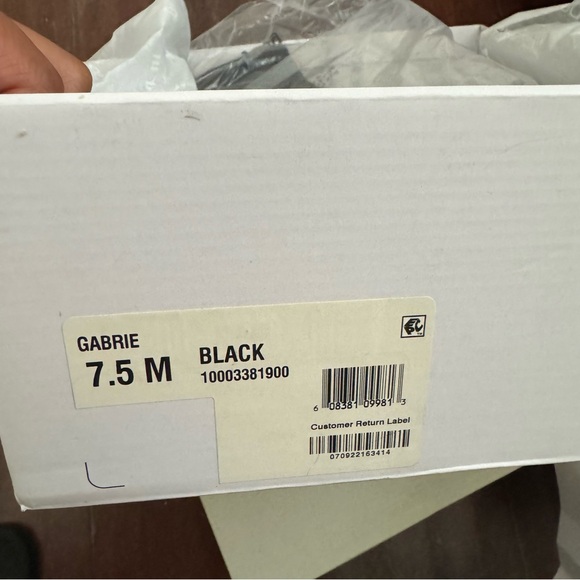 BAR III Faux Suede Block Heel Over-The-Knee Boots.
Size US 7.5 - Picture 4 of 4